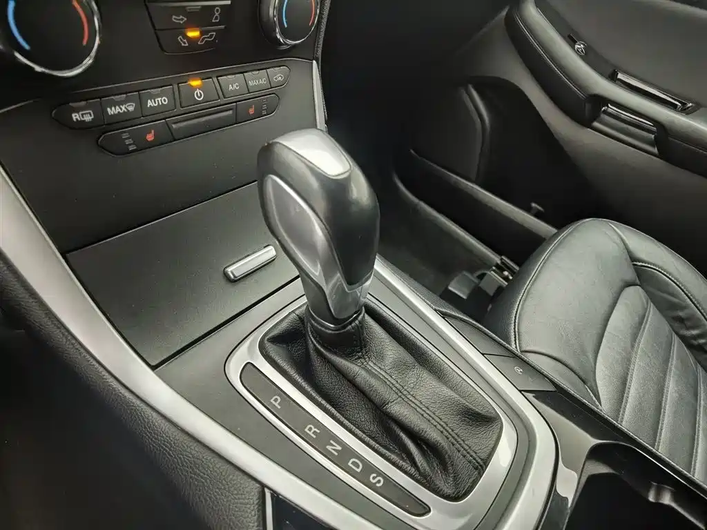 Ruijie 2018 EcoBoost 245 2WD Platinum 5-seater купить на сайте DeffCars