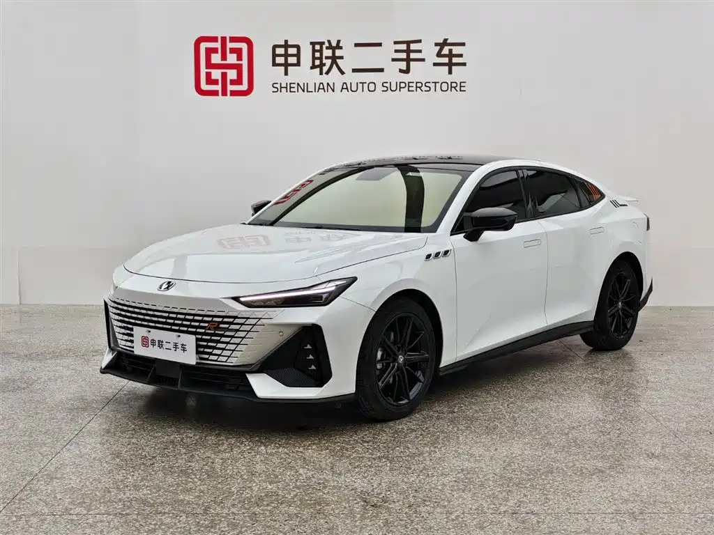 Changan UNI-V 2022 1.5T premium model купить на сайте DeffCars