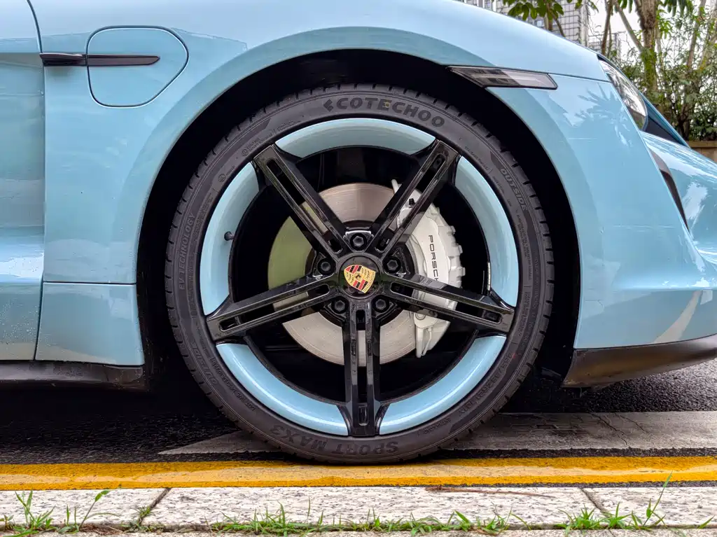 Taycan 2019 Taycan 4S купить на сайте DeffCars