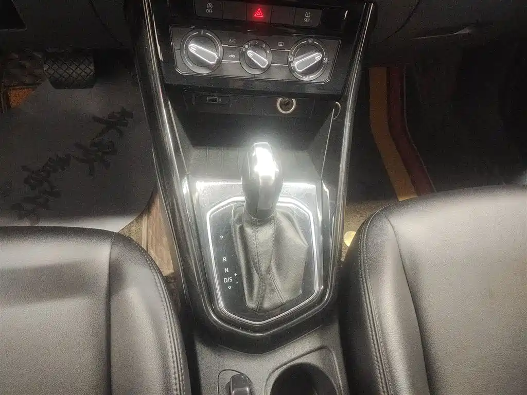 Jetta VS5 2021 280TSI automatic aggressive model купить на сайте DeffCars