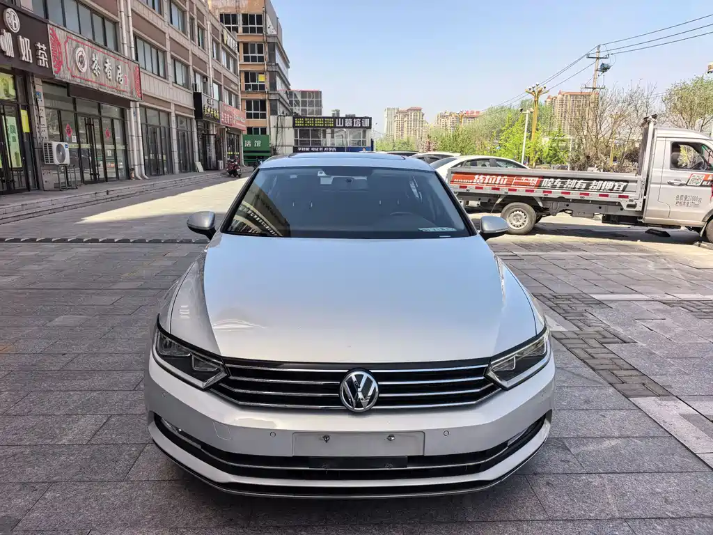 Magotan 2017 330TSI DSG leading model купить на сайте DeffCars