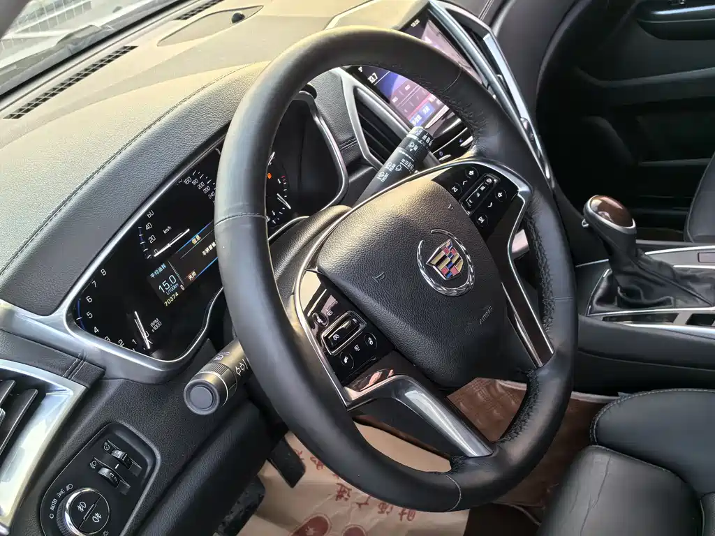 Cadillac SRX 2015 3.0L Elite купить на сайте DeffCars