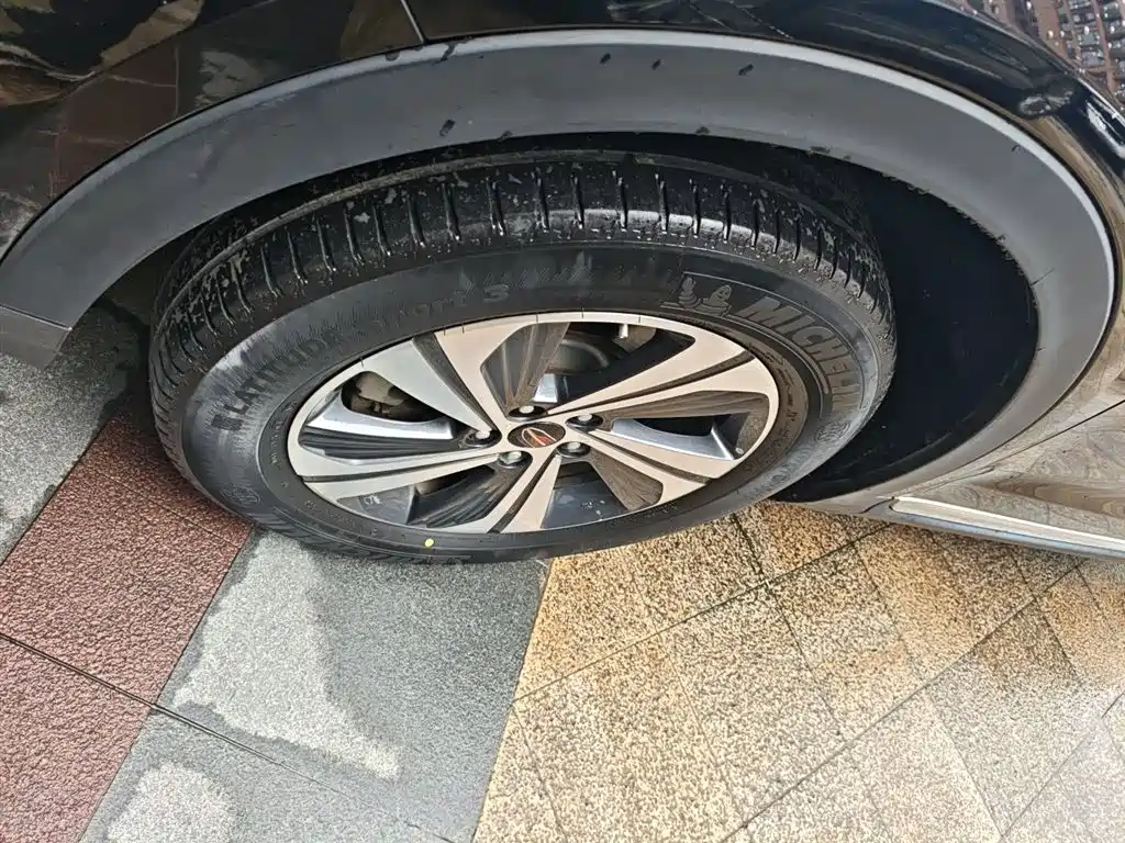 Hongqi HS5 2019 2.0T Zhilian Flagship Edition купить на сайте DeffCars