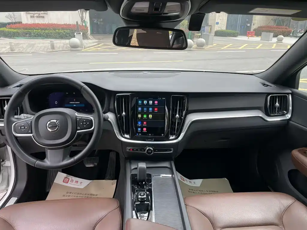 Volvo S60 2024 B4 Zhiyi Luxury Edition купить на сайте DeffCars