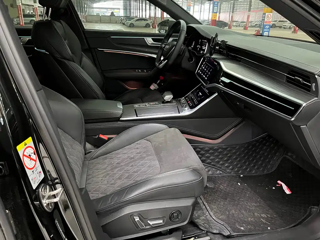 Audi A6L 2024 55 TFSI quattro exclusive dynamic model купить на сайте DeffCars