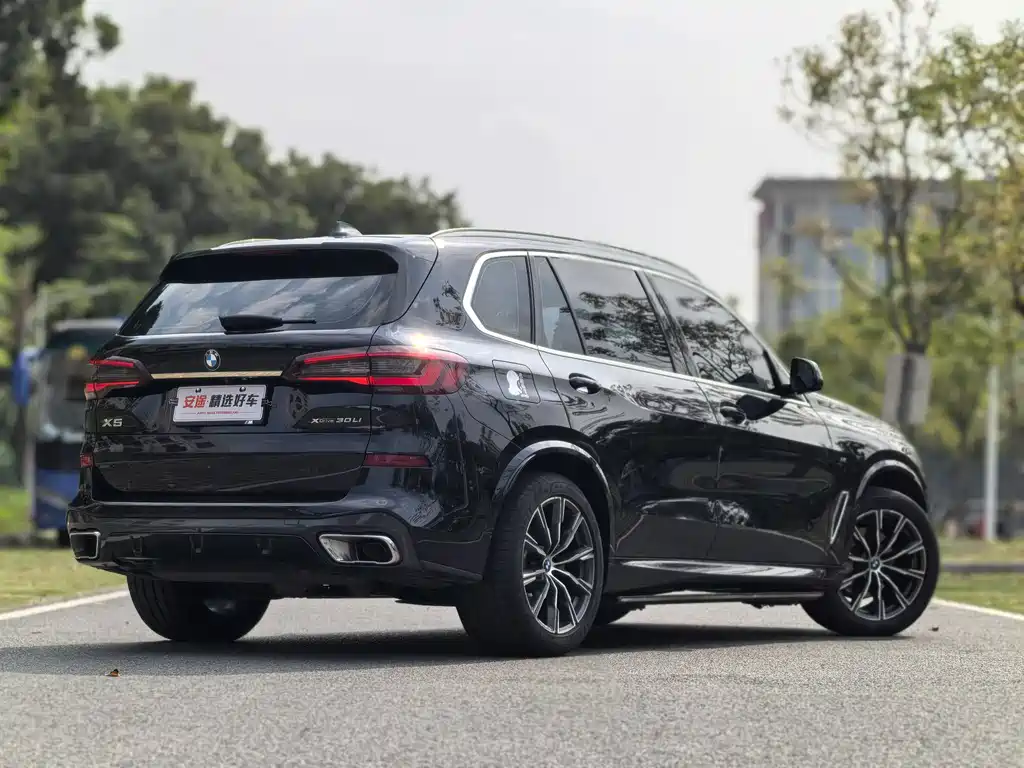 BMW X5 2022 facelift xDrive 30Li M sports package купить на сайте DeffCars