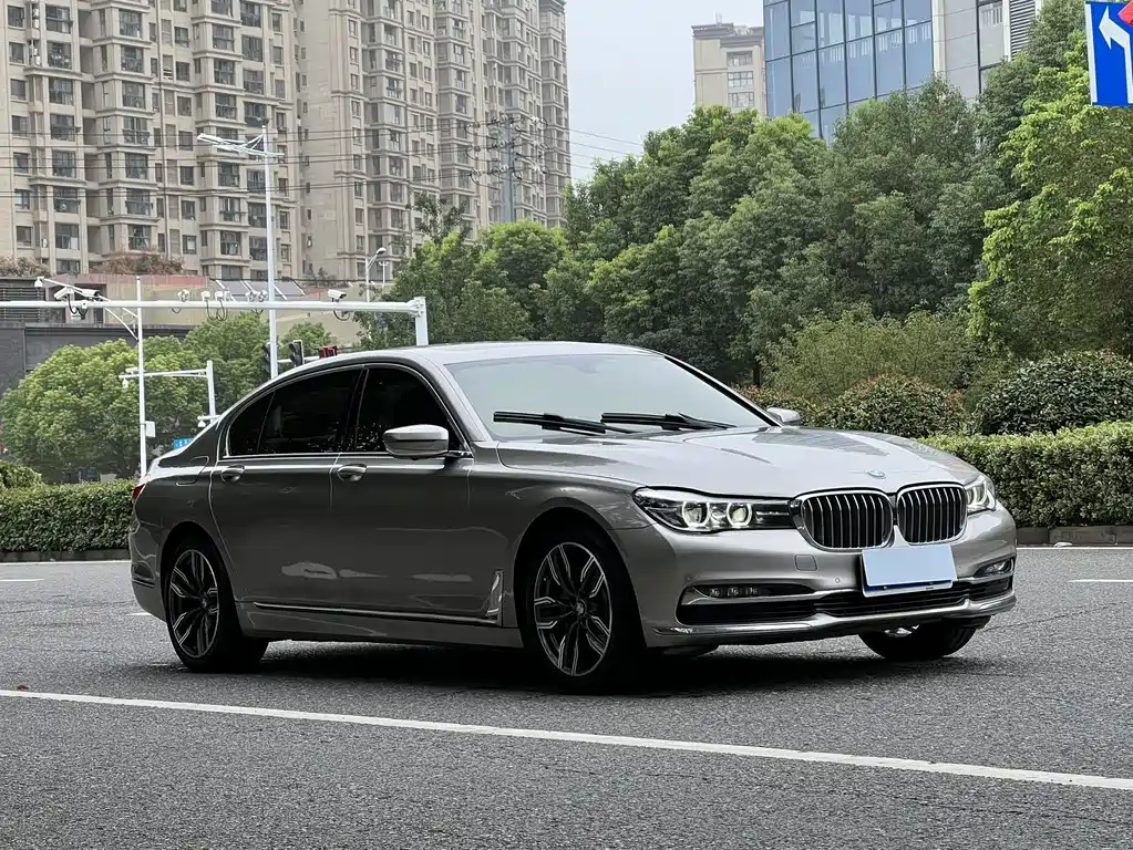 BMW 7 Series 2018 730Li Leading Excellence Package купить на сайте DeffCars