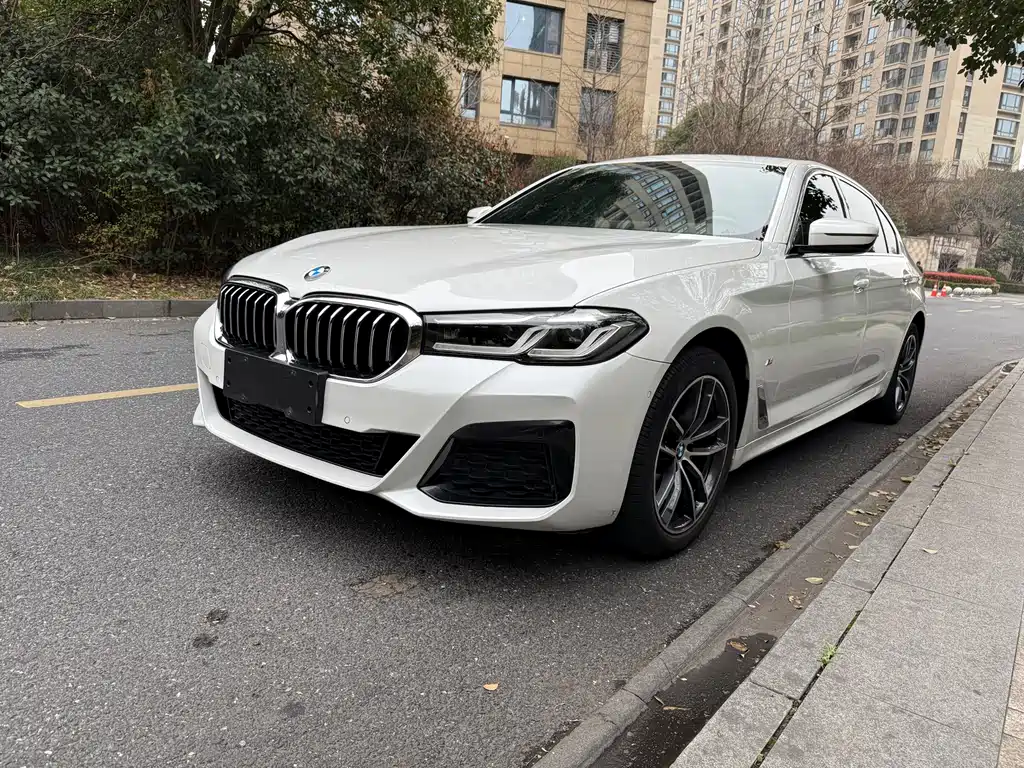 BMW 5 Series 2021 525Li M Sports Package купить на сайте DeffCars