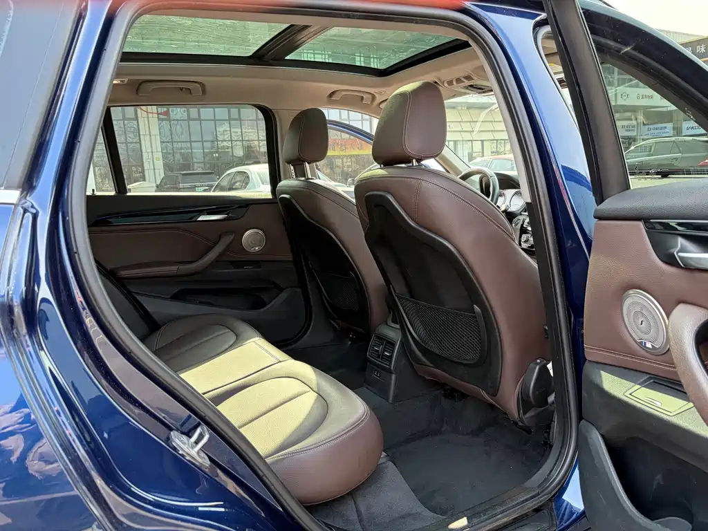 BMW X1 2020 sDrive20Li Exclusive Model купить на сайте DeffCars