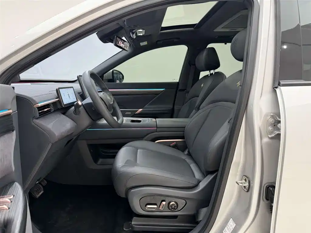 eπ008 2024 model 210Max extended range version 6 seats купить на сайте DeffCars