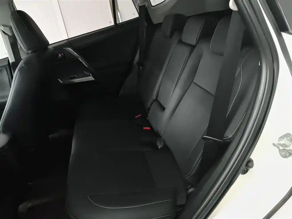 RAV4 Rongfang 2016 2.0L CVT two-wheel drive comfort version National V купить на сайте DeffCars