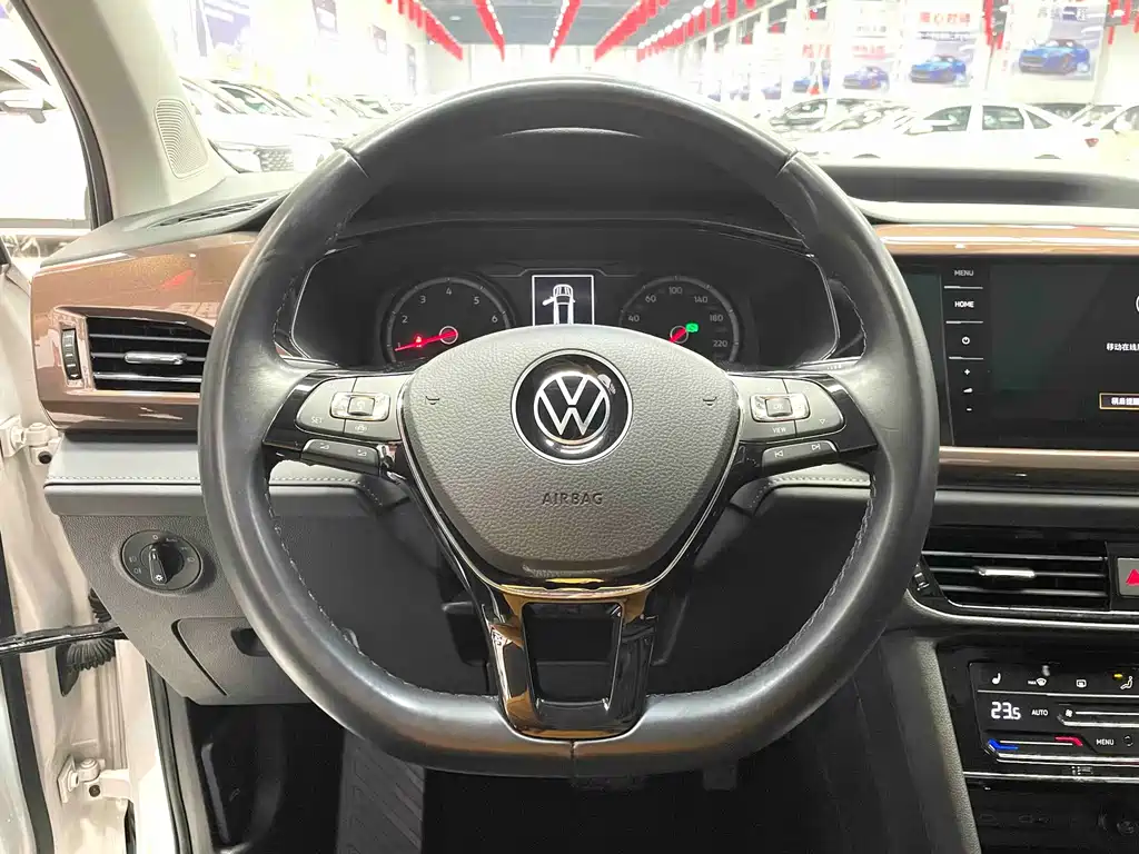 Tuyue 2021 280TSI two-wheel drive luxury version PLUS купить на сайте DeffCars