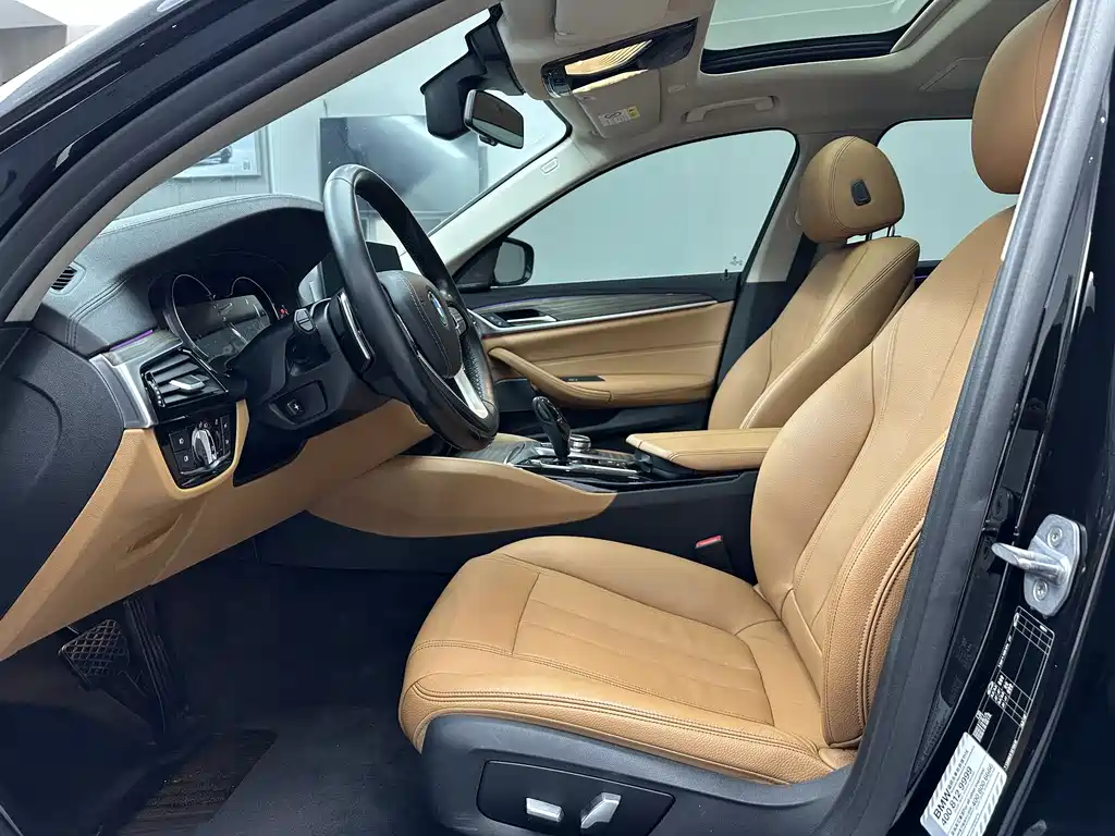 BMW 5 Series 2018 Facelift 530Li Exclusive Luxury Package купить на сайте DeffCars