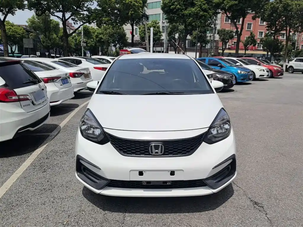 Fit 2021 1.5L CVT Trendy Edition купить на сайте DeffCars