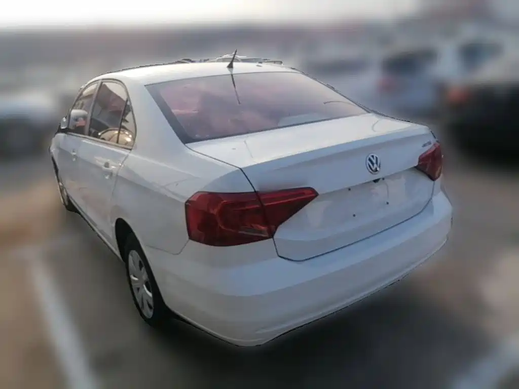 Jetta 2017 1.4L manual fashion model купить на сайте DeffCars