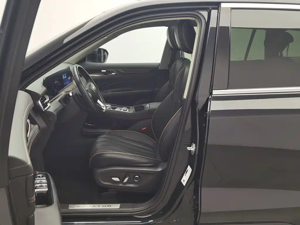 Lingyu 2021 EcoBoost 225 collar type 7 seats (2/2/3) купить на сайте DeffCars
