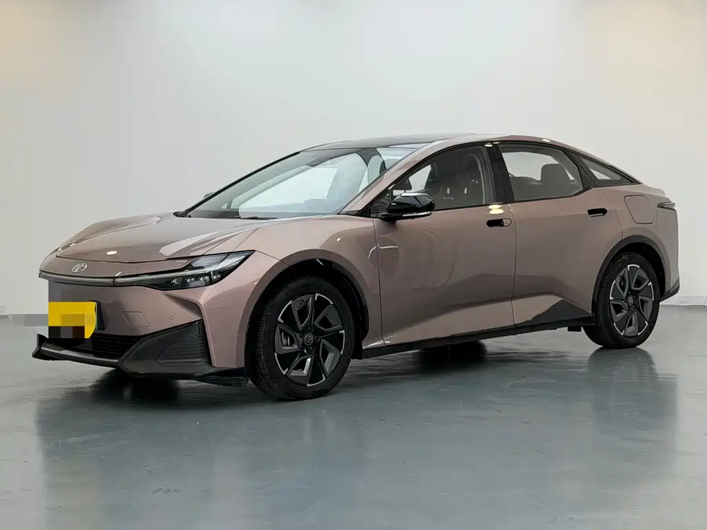 Toyota bZ3 2023 model 616km long range Premium купить на сайте DeffCars
