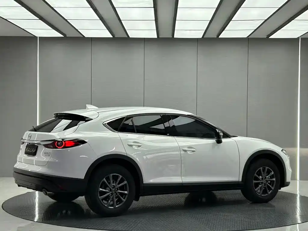 Mazda CX-4 2021 2.0L automatic two-wheel drive Blue Sky Vitality Edition купить на сайте DeffCars