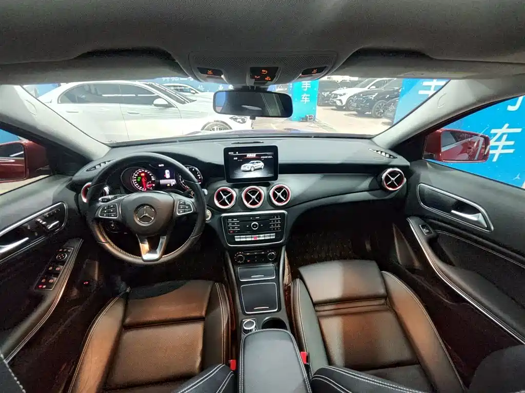 Mercedes-Benz GLA 2017 GLA 200 Fashion Model купить на сайте DeffCars
