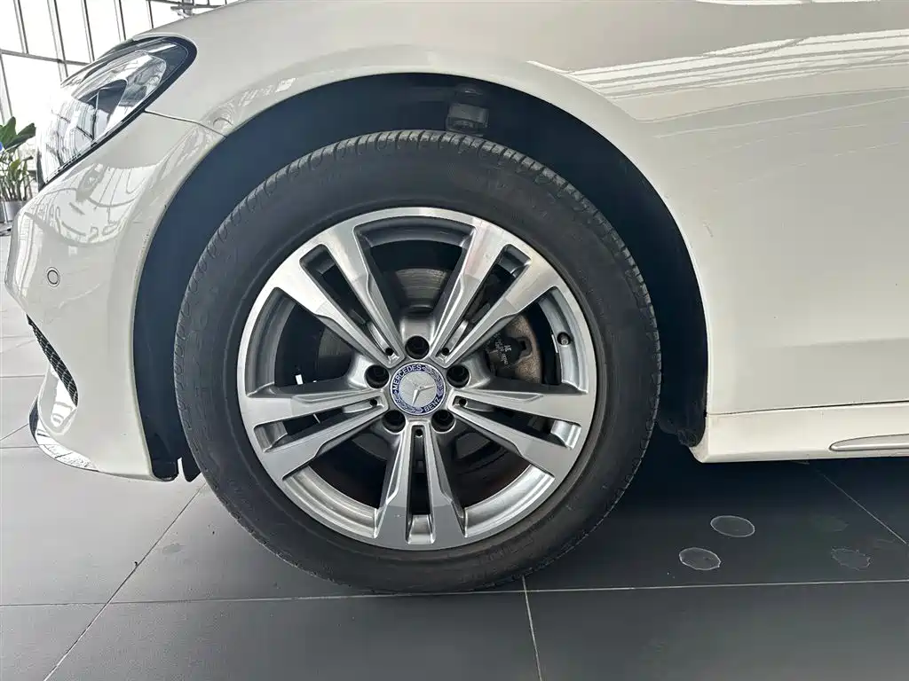 Mercedes-Benz C-Class 2017 C 200 L купить на сайте DeffCars