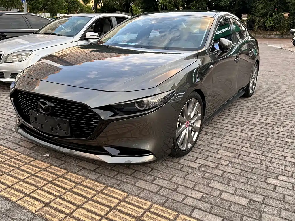 Mazda3 Angkesela 2022 2.0L Automatic Zhiya Obsidian Edition купить на сайте DeffCars