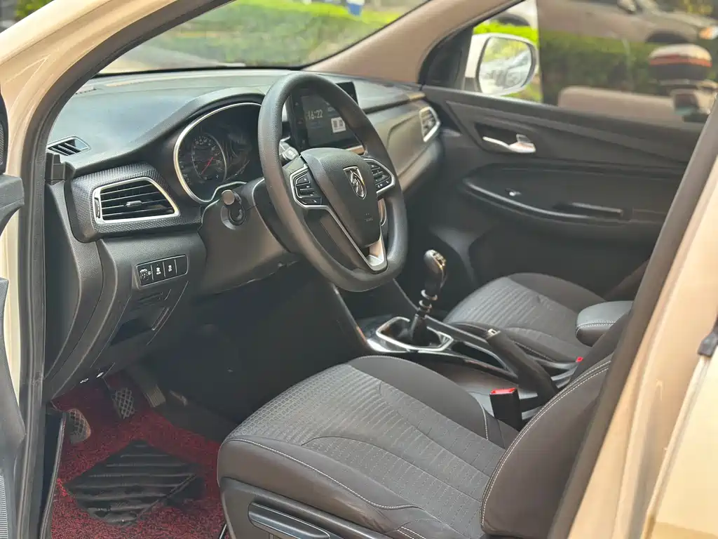Baojun 730 2021 1.5L manual fashion 7 seats купить на сайте DeffCars
