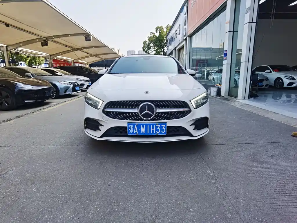 Mercedes-Benz A-Class 2021 A 200 L Sports Sedan Dynamic Type купить на сайте DeffCars