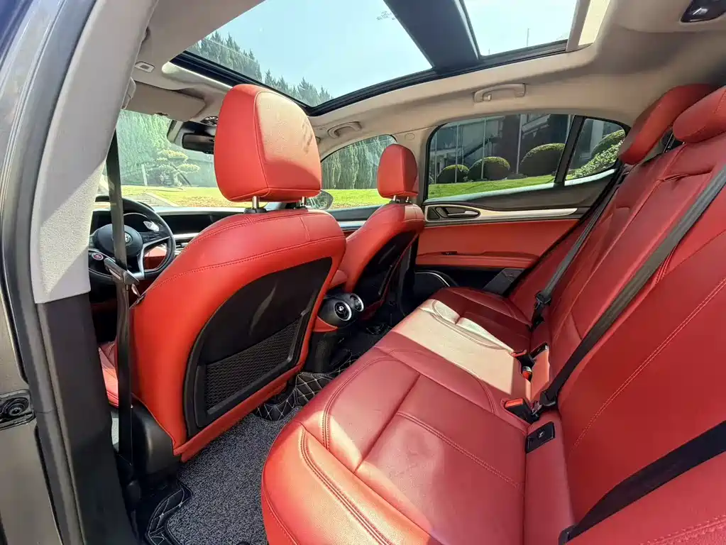 Stelvio 2020 2.0T 280HP Deluxe Edition купить на сайте DeffCars