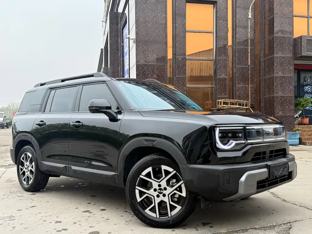 Beijing Off-Road BJ30 2026 Traveler 1.5T Hybrid Standard Edition купить на сайте DeffCars