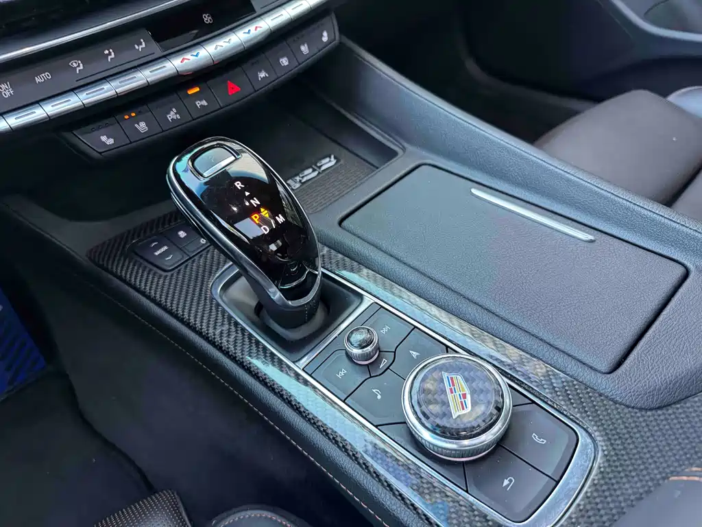 Cadillac CT5 2020 28T Platinum Sports Edition купить на сайте DeffCars