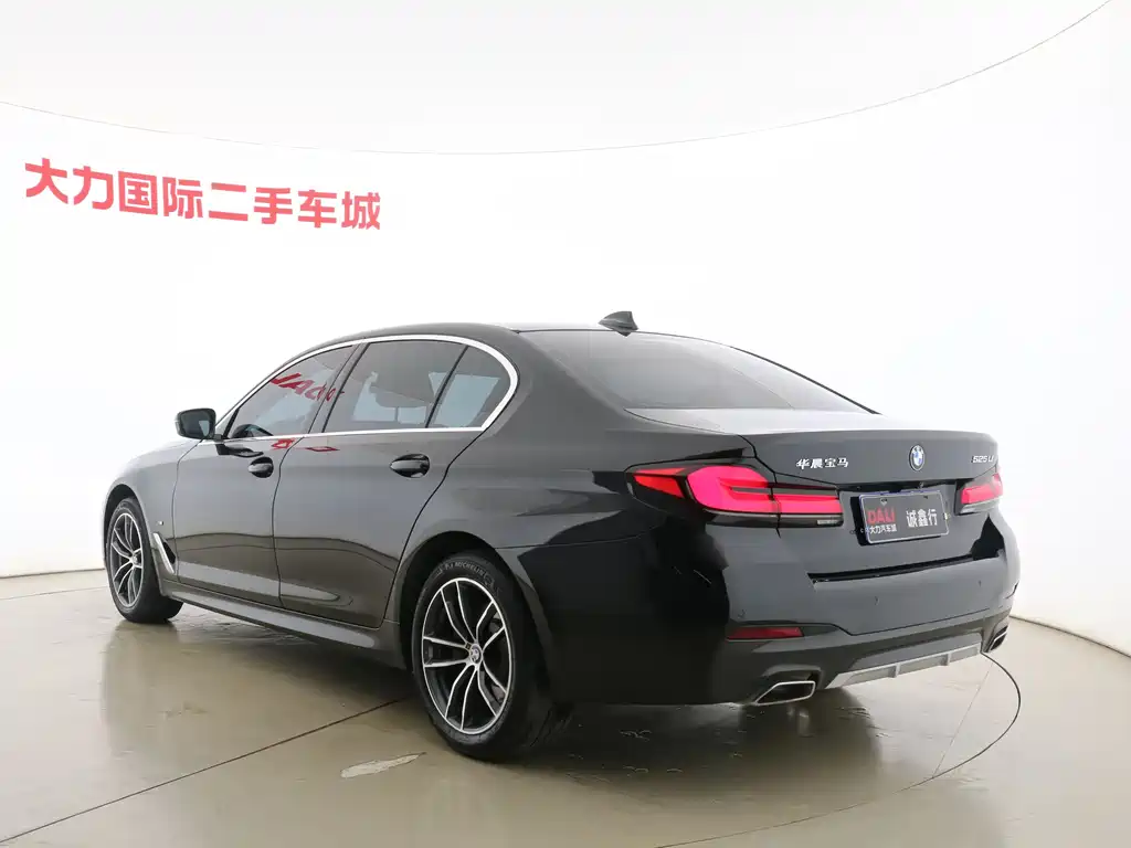 BMW 5 Series 2022 525Li M Sports Package купить на сайте DeffCars