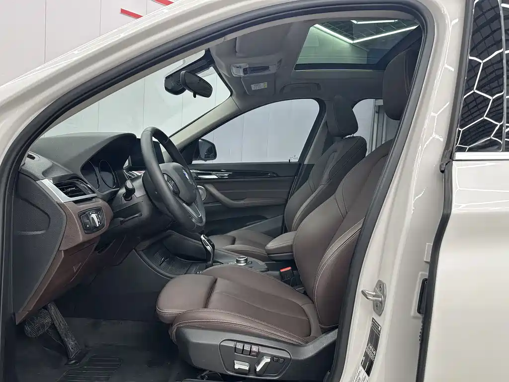 BMW X1 2021 sDrive20Li Fashion Model купить на сайте DeffCars