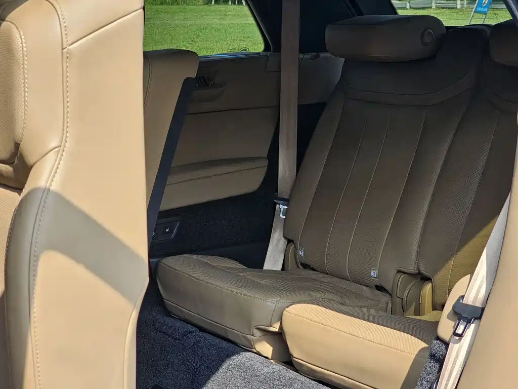 Range Rover 2023 3.0 L6 400PS Seven-seater Extended Edition купить на сайте DeffCars