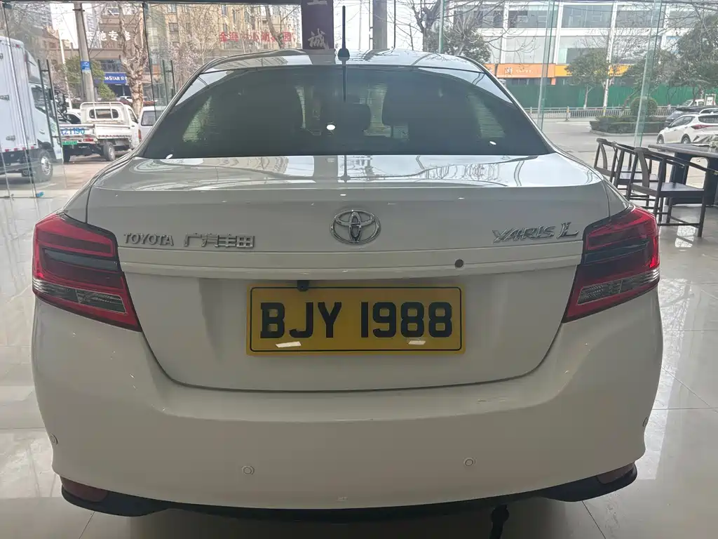 YARiS L 2017 1.5E CVT Charming Edition купить на сайте DeffCars