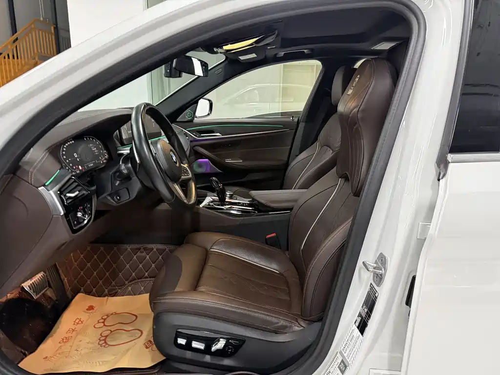 BMW 5 Series 2022 Facelift 2 530Li Exclusive M Sports Package купить на сайте DeffCars