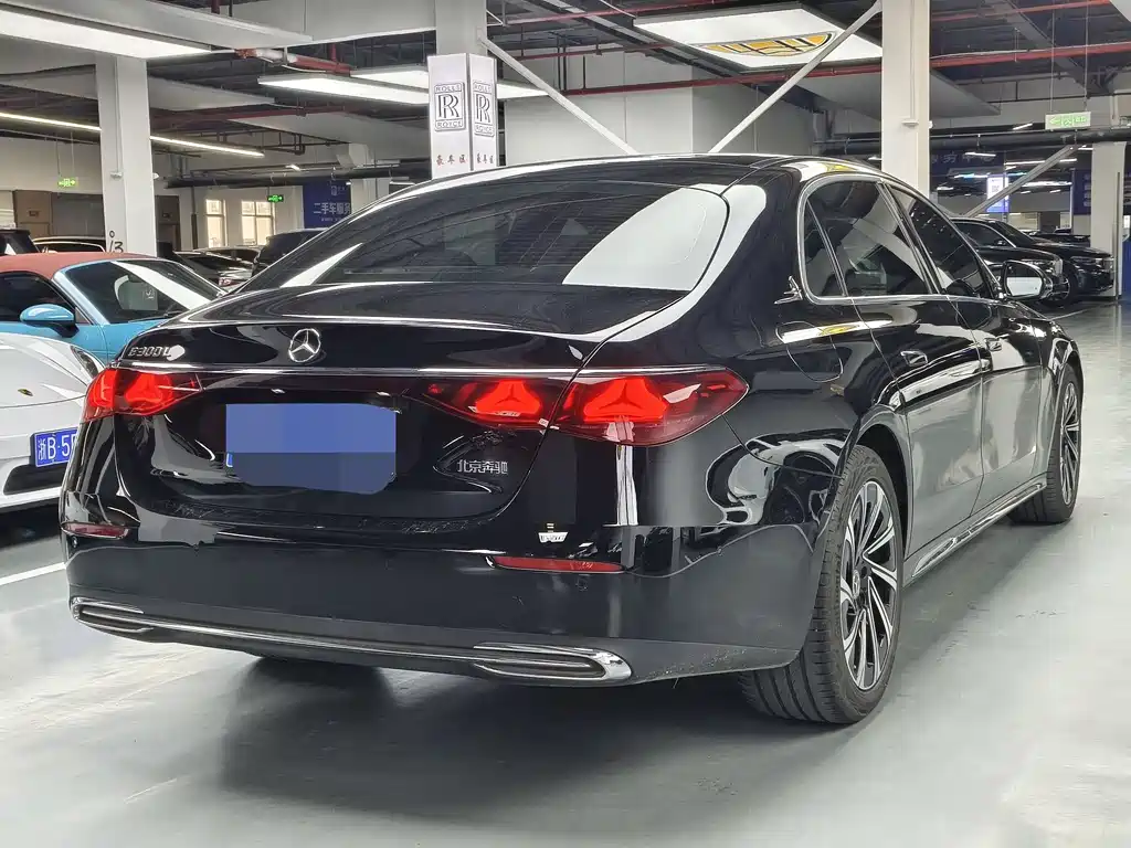 Mercedes-Benz E-Class 2024 E 300 L Luxury Model купить на сайте DeffCars