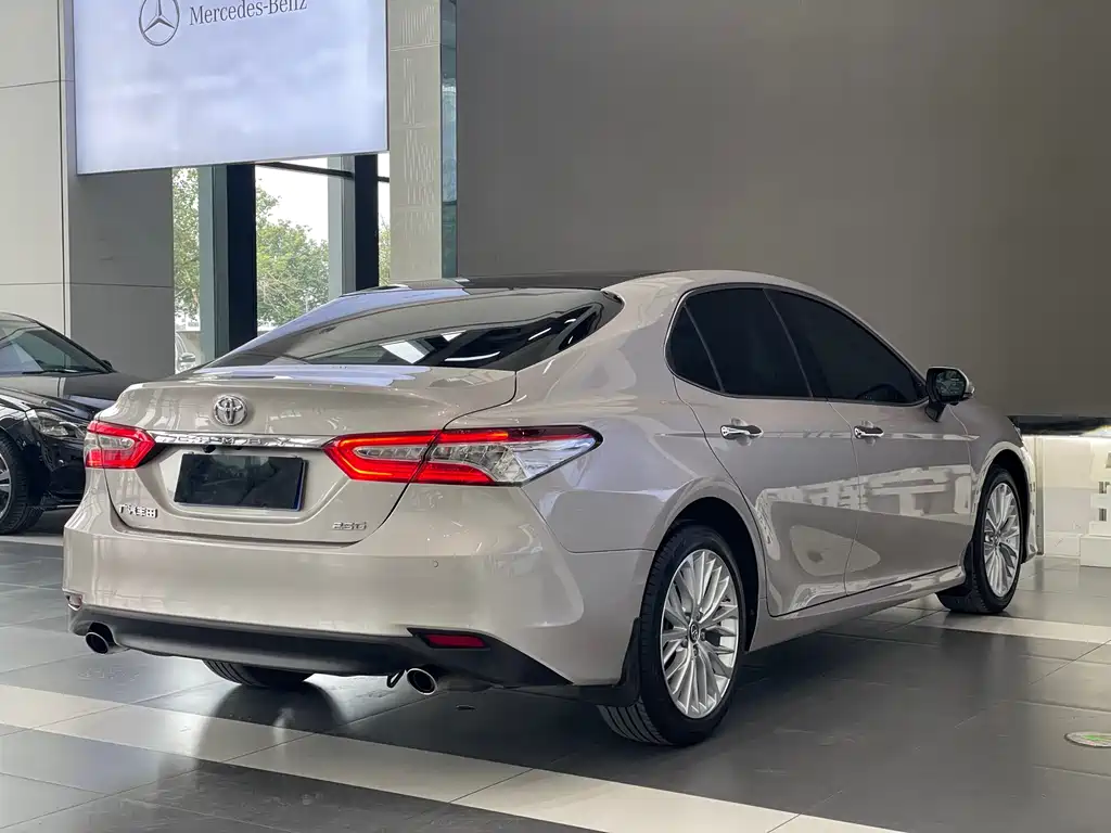 Camry 2021 2.5G Deluxe Edition купить на сайте DeffCars