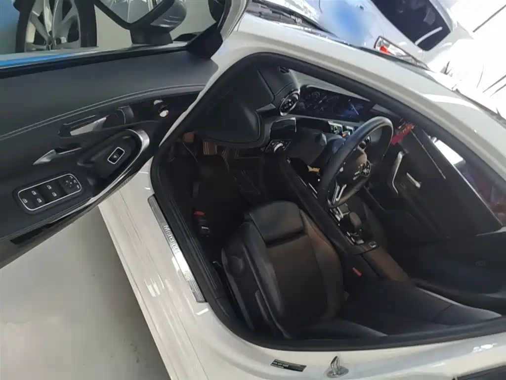 Mercedes-Benz A-Class 2022 A 200 L Sports Sedan Dynamic Type купить на сайте DeffCars