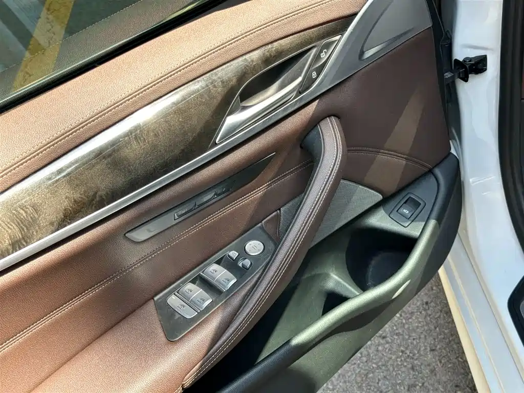 BMW 5 Series 2022 525Li M Sports Package купить на сайте DeffCars
