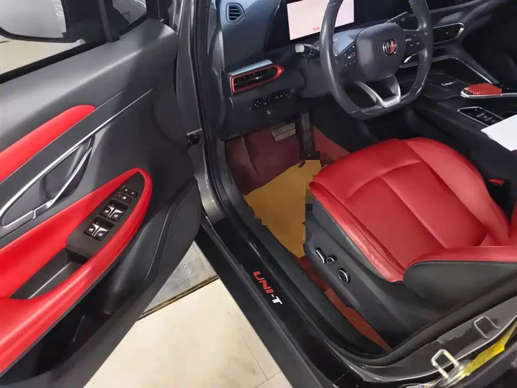 Changan UNI-T 2020 1.5T flagship model купить на сайте DeffCars
