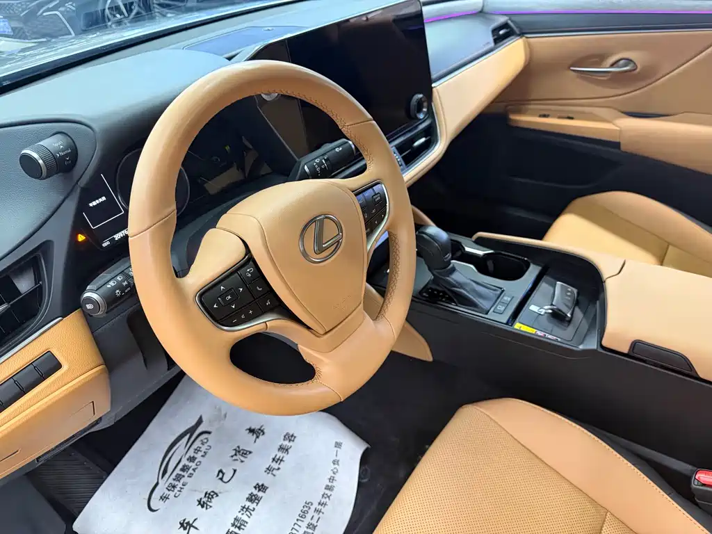 Lexus ES 2025 200 Premium Edition купить на сайте DeffCars