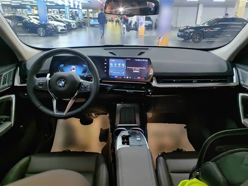 BMW X1 2023 sDrive25Li X Design Package купить на сайте DeffCars