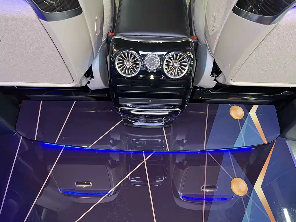 Vito 2023 2.0T Elite Edition 7 seats купить на сайте DeffCars