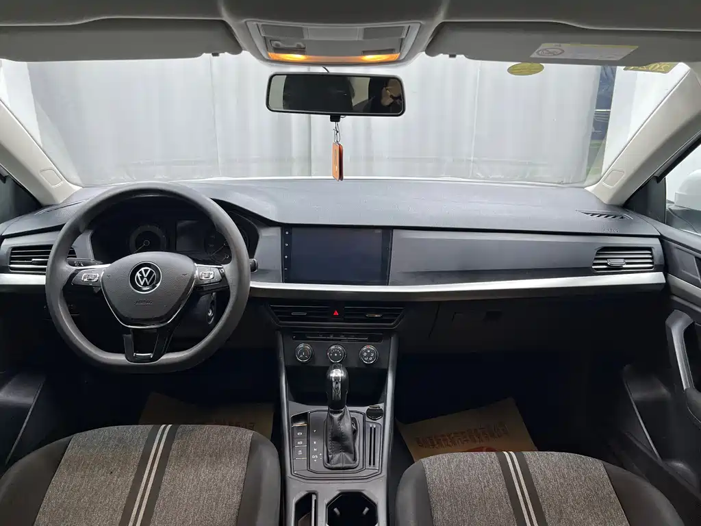 Lavida 2022 1.5L automatic fashion version купить на сайте DeffCars