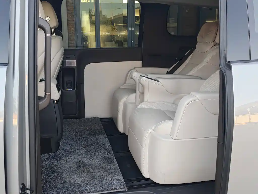 Ideal MEGA 2024 Ultra купить на сайте DeffCars