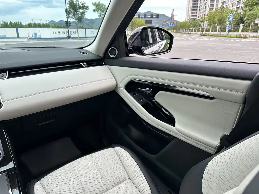 Range Rover Evoque 2021 Evoque L 249PS R-Dynamic First edition купить на сайте DeffCars