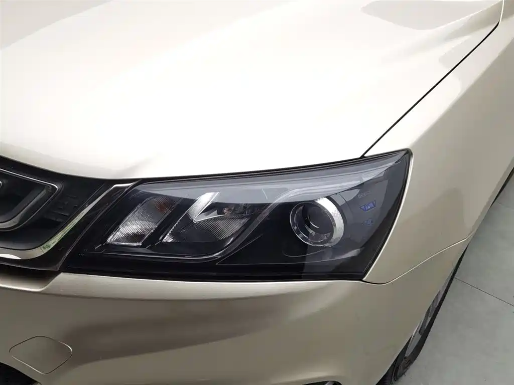 Emgrand 2017 Sedan Million Model 1.5L CVT Upward Interconnect Version купить на сайте DeffCars