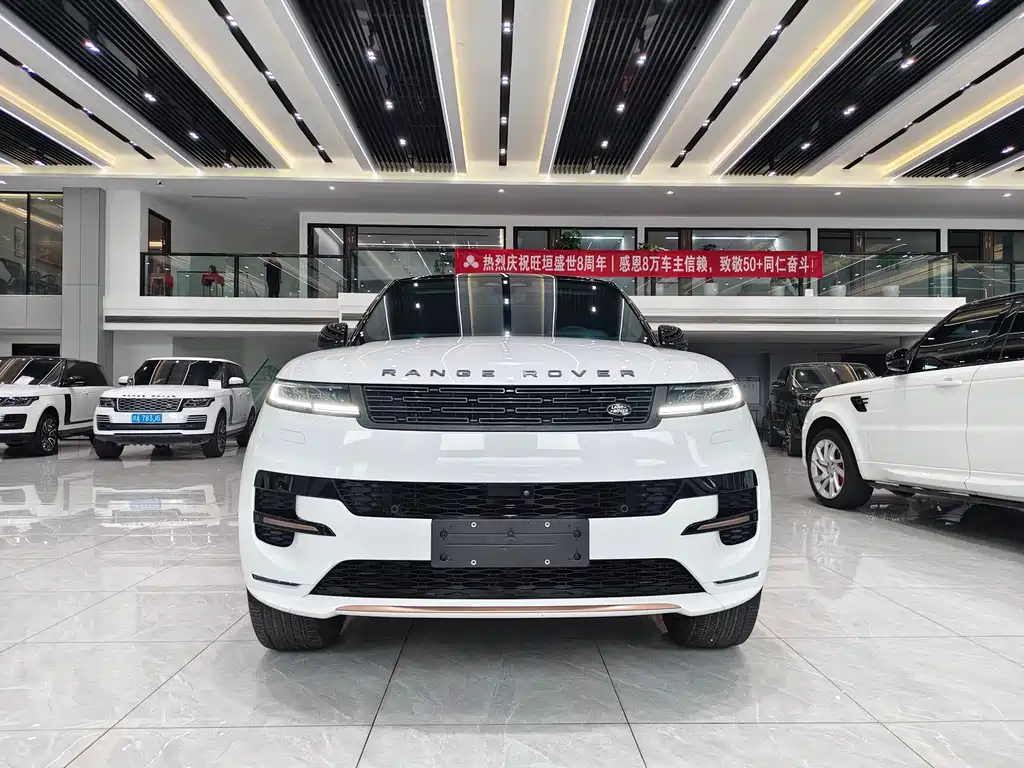 Range Rover Sport 2024 400PS Dynamic SE купить на сайте DeffCars