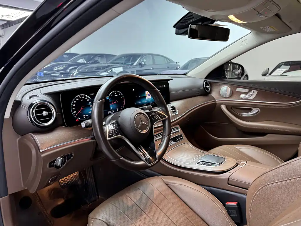 Mercedes-Benz E-Class 2023 E 300 L Luxury Model купить на сайте DeffCars