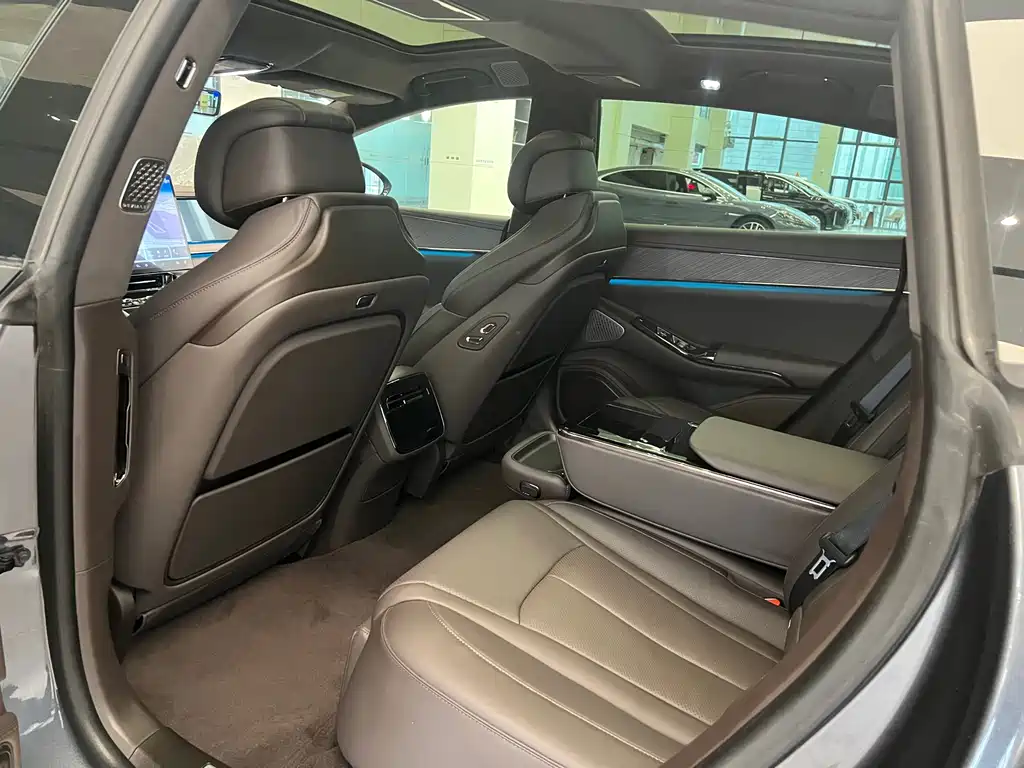 Denza Z9 2024 1100km four-wheel drive Max version купить на сайте DeffCars